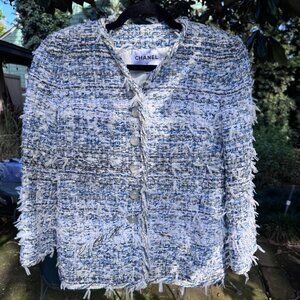 Chanel blue white fantasy tweed jacket 18s collection FR38